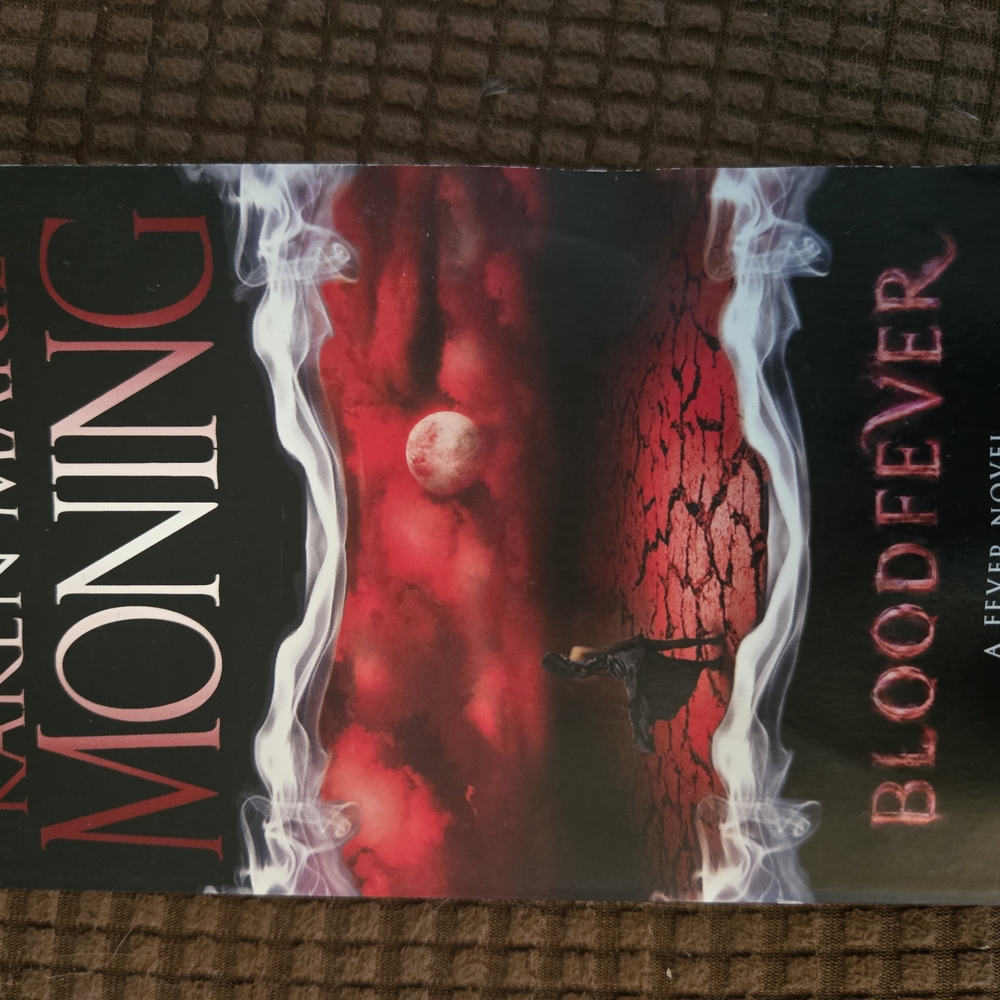 Bloodfever by Karen Marie Moning Book